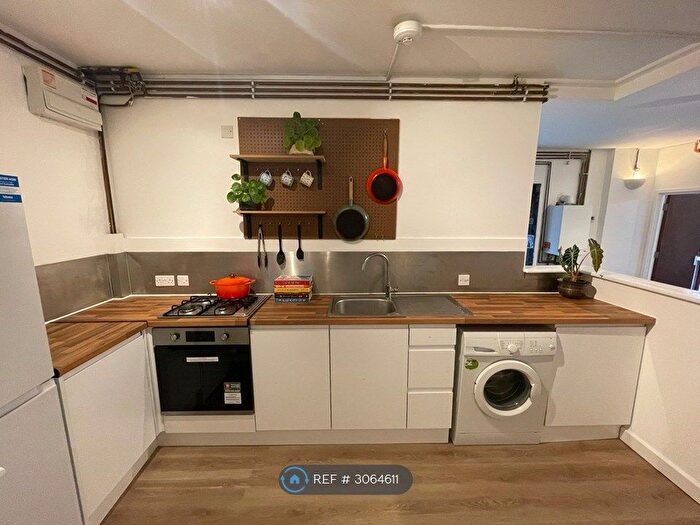 2 Bedroom Flat To Rent In Enterprise House, London, E9