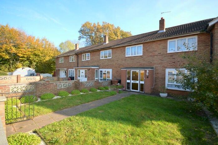 3 Bedroom Terraced House To Rent In Edgeworth Close, Stevenage, SG2