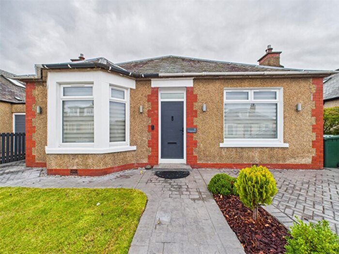 2 Bedroom Bungalow To Rent In Craigs Crescent, Edinburgh, Midlothian, EH12