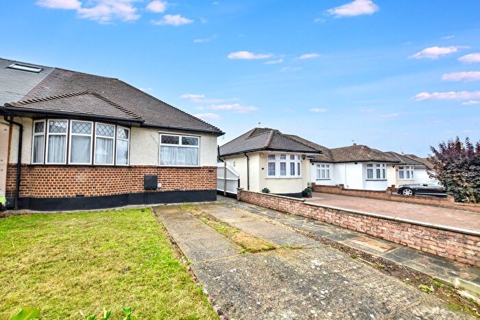2 Bedroom Semi-Detached Bungalow To Rent In Lancing Road, Orpington, BR6