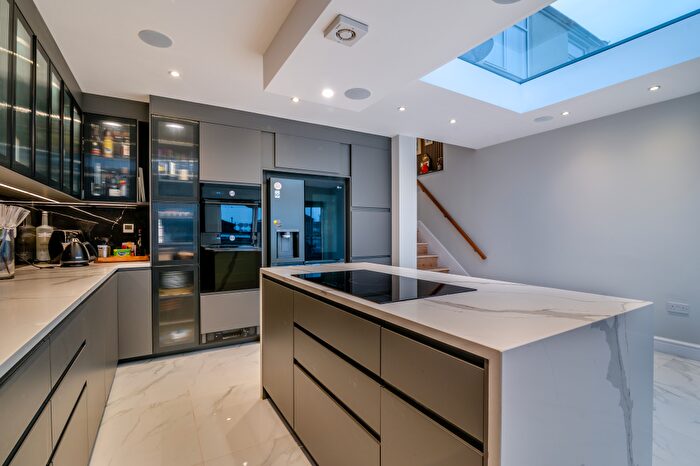 3 Bedroom Semi-Detached House For Sale In Wells Road, Bristol, BS14