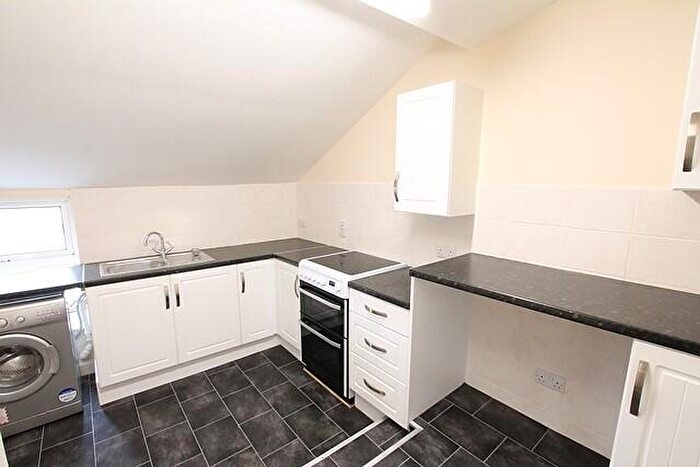 2 Bedroom Flat To Rent In Swinegate, HU13
