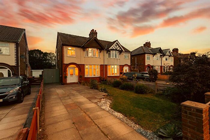 3 Bedroom Semi Detached House For Sale In Middlewich Road, Rudheath, CW9