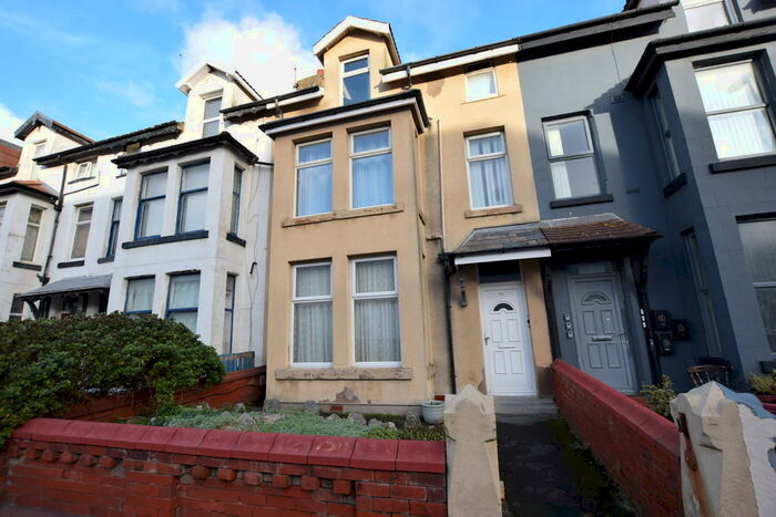 1 Bedroom Flat To Rent In Lord Street, Blackpool, FY1