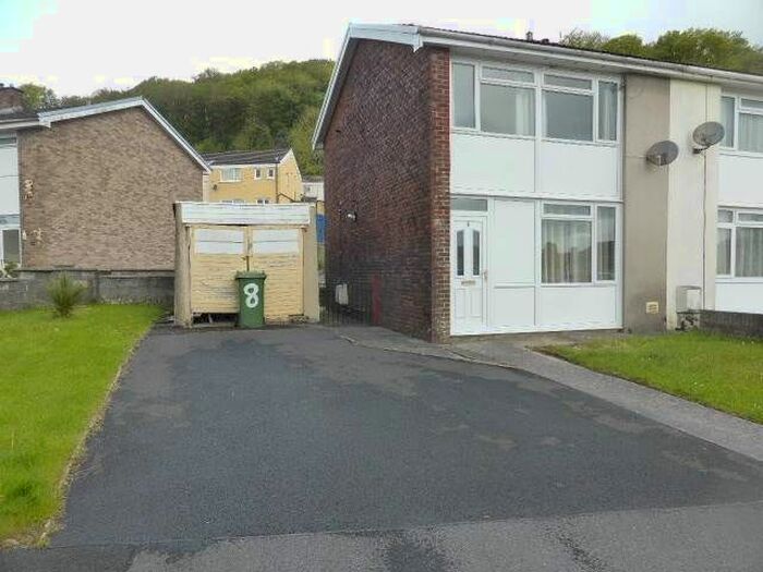 3 Bedroom Property To Rent In Glan Yr Ystrad, Johnstown, Carmarthen SA31