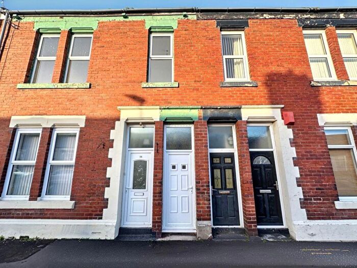 3 Bedroom Flat To Rent In Sandringham Road, Sunderland, Tyne And Wear, SR6