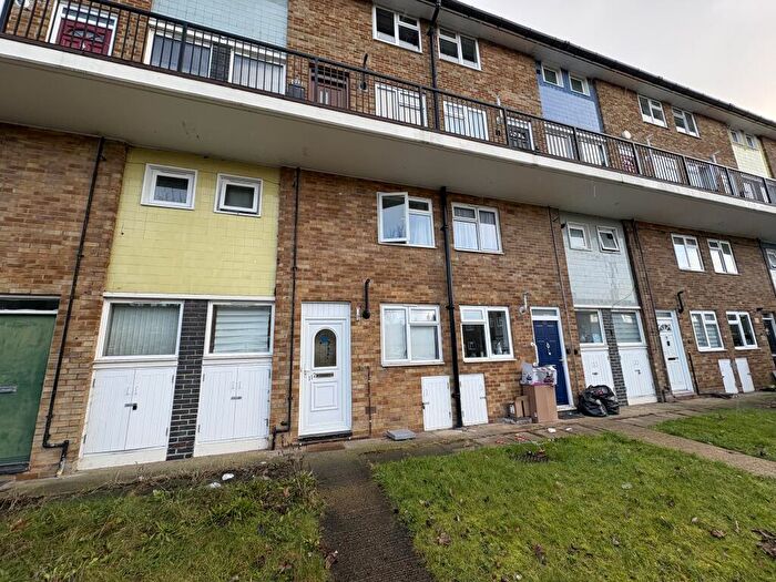 2 Bedroom Maisonette To Rent In Northbrooks, Harlow, CM19