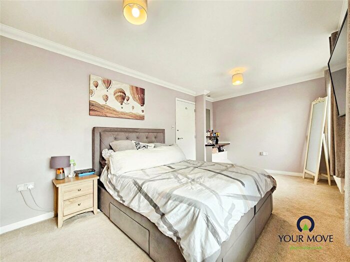2 Bedroom End Of Terrace House For Sale In Mentmore Road, Ramsgate, Kent, CT12