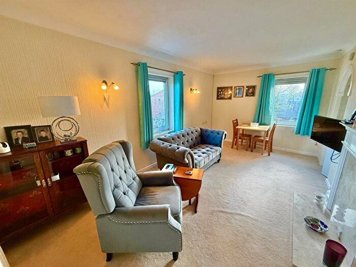 1 Bedroom Flat For Sale In Millers Court, Hope Street West, Macclesfield, SK10