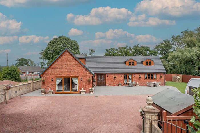 4 Bedroom Detached House For Sale In Southend Lane, Newent, GL18