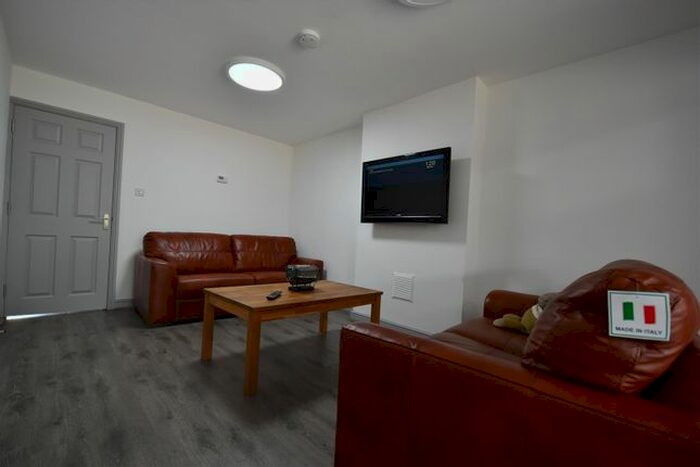 5 Bedroom Terraced House To Rent In Frederick Road Selly Oak, Birmingham B29