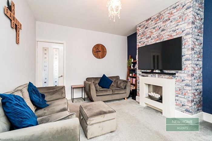 3 Bedroom Terraced House For Sale In Ampleforth Grove, Hull, HU5