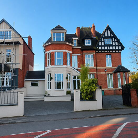 7 Bedroom House For Sale In Handsworth Wood Road, Birmingham, B20