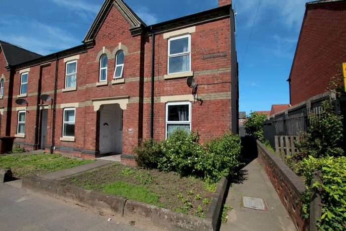 2 Bedroom Terraced House To Rent In Shobnall Road, Burton-On-Trent, DE14