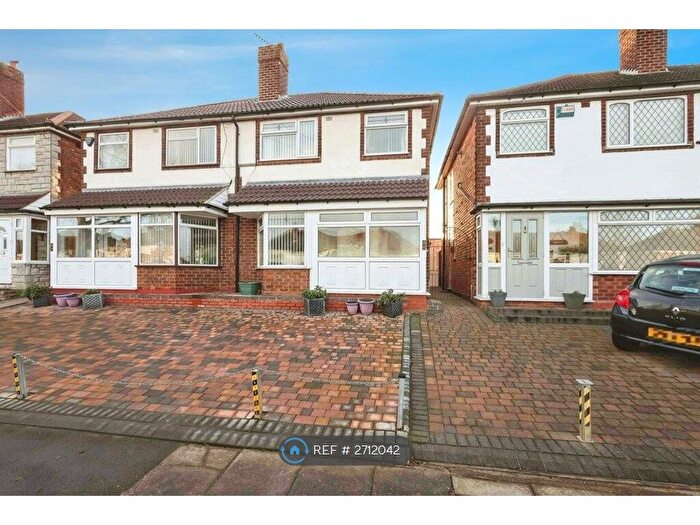 3 Bedroom Semi-Detached House To Rent In Brays Road, Birmingham, B26