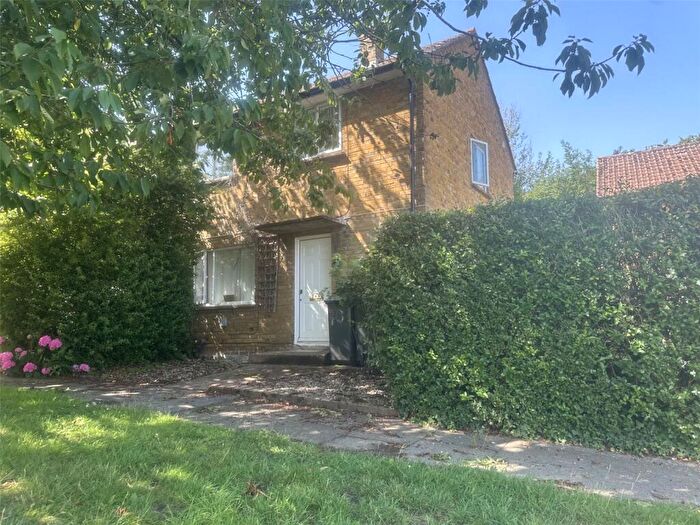 3 Bedroom Semi-Detached House For Sale In Shipman Avenue, Canterbury, CT2