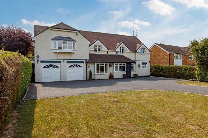 5 Bedroom Detached House For Sale In Bishopton Lane, Stratford-Upon-Avon, CV37