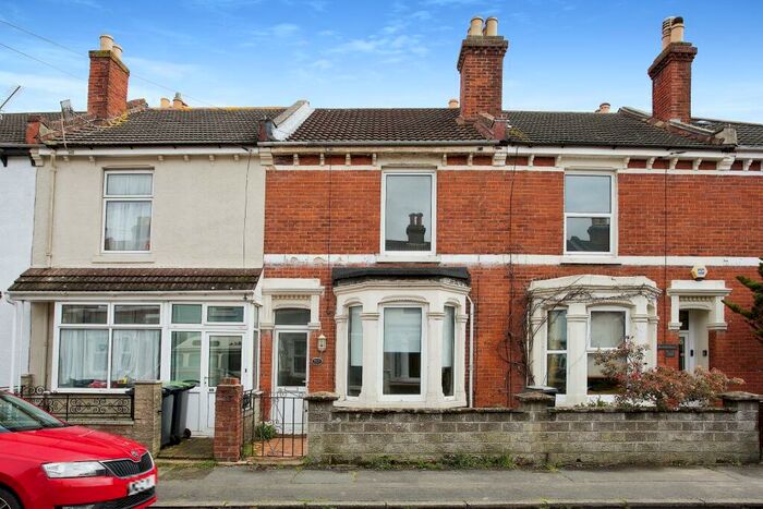 2 Bedroom House To Rent In Kings Road, Gosport, PO12