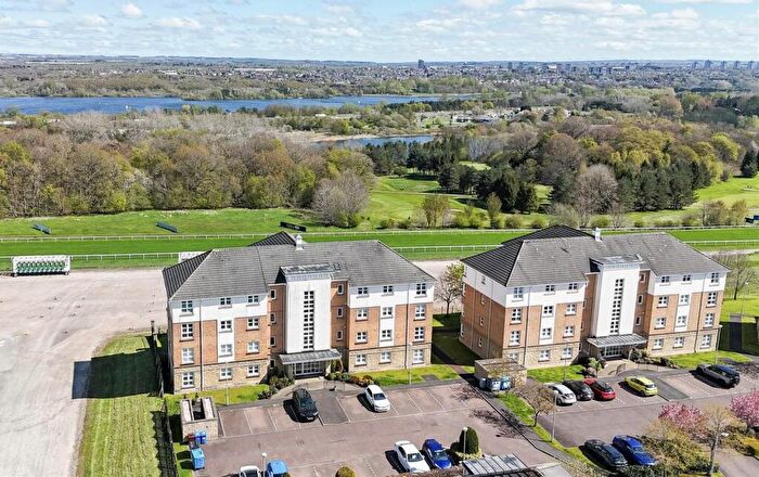 2 Bedroom Apartment For Sale In The Paddock, Hamilton, ML3