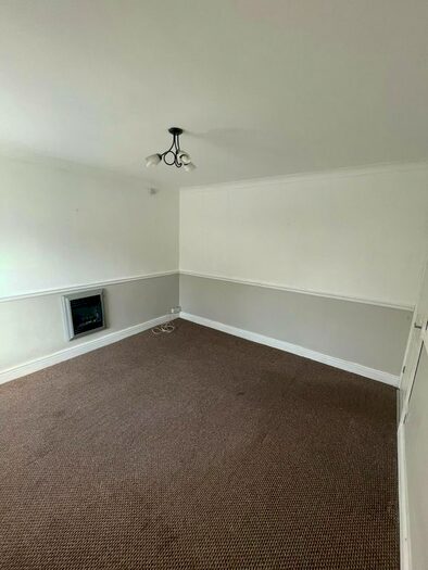 4 Bedroom End Of Terrace House To Rent In Shepherds Terrace, Gorseinon, Swansea, SA4