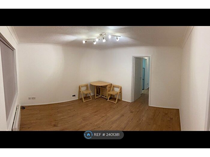 2 Bedroom Flat To Rent In Godfrey Way, Dunmow, CM6