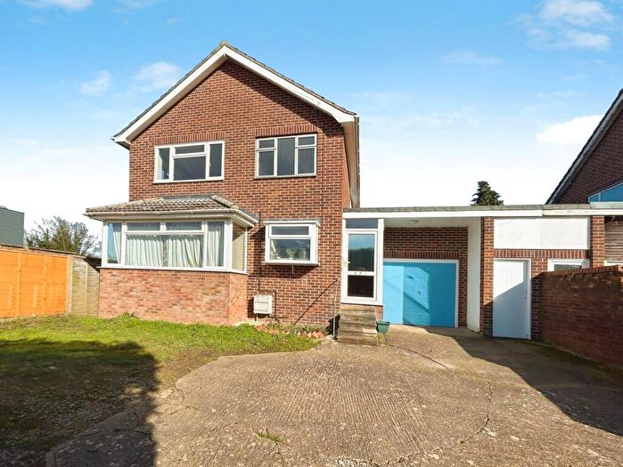 3 Bedroom Detached House For Sale In Thaxted Road, Saffron Walden, CB11