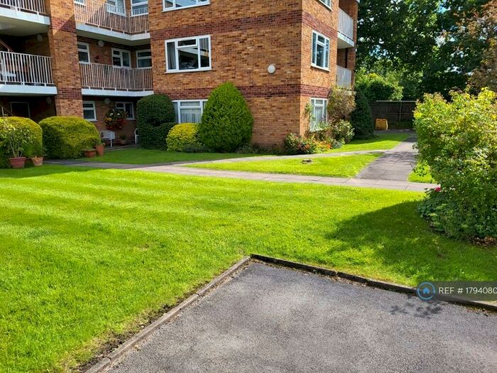 2 Bedroom Flat To Rent In Kedleston Court, Birmingham, B28