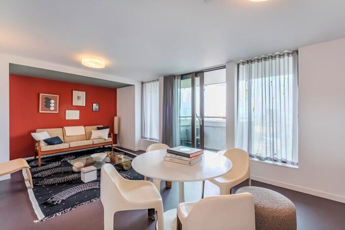 3 Bedroom Flat To Rent In Balfron Tower, St Leonards Road, London, E14