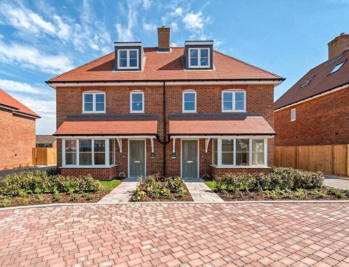3 Bedroom Semi-Detached House For Sale In Oakley Green, Lavant, Chichester, West Sussex, PO18