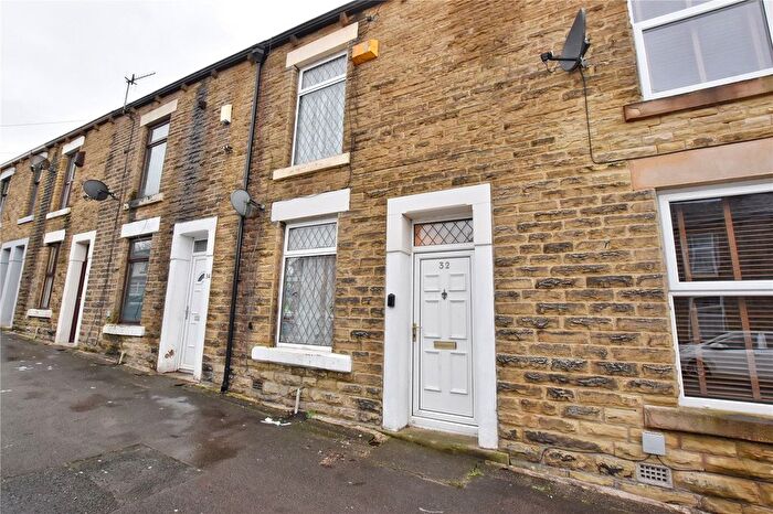 2 Bedroom Terraced House For Sale In Gladstone Street, Glossop, Derbyshire, SK13
