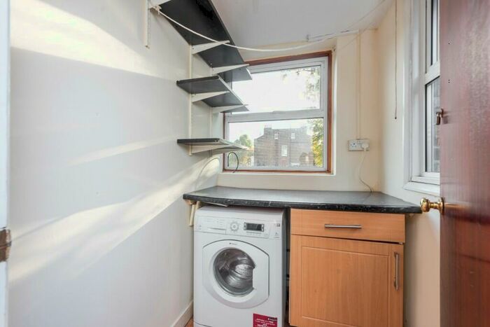 2 Bedroom Flat For Sale In Gloucester Avenue, London, NW1