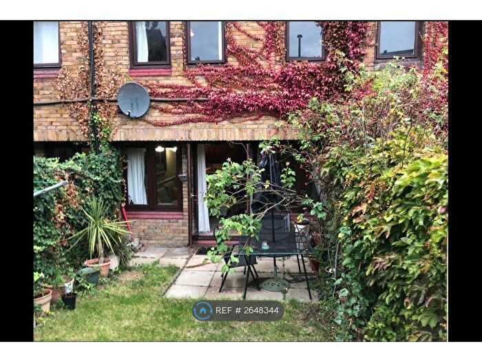 3 Bedroom Maisonette To Rent In Maysoule Road, London, SW11