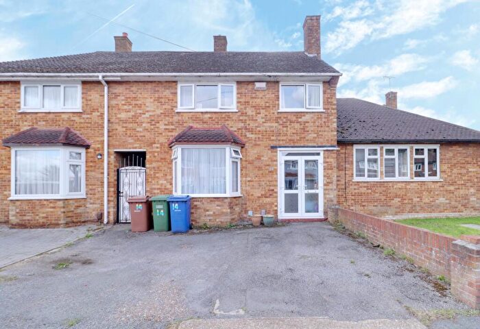 3 Bedroom Terraced House For Sale In Shannon Way, Aveley, RM15