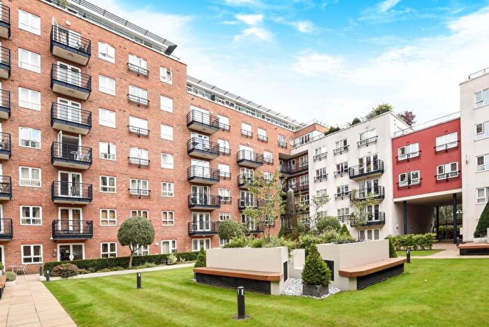1 Bedroom Flat To Rent In Seven Kings Way, Kingston Upon Thames, Surrey, KT2