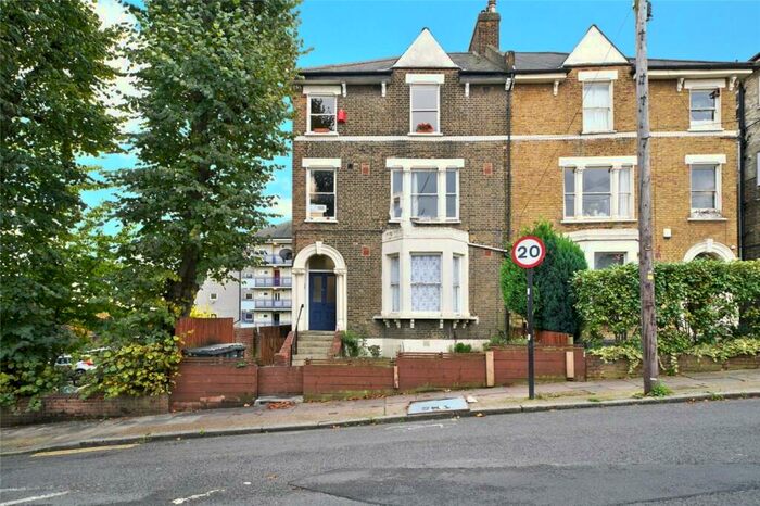 2 Bedroom Apartment To Rent In Vesta Road, London, SE4