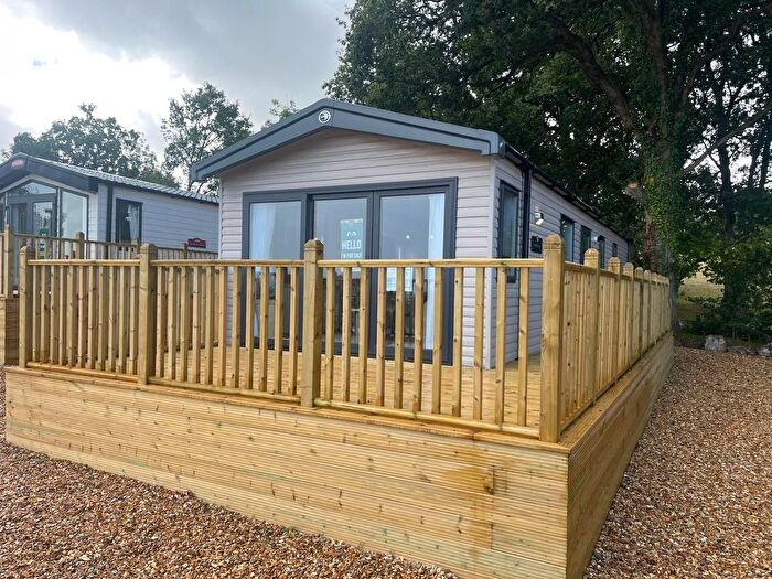 2 Bedroom Park Home For Sale In Tedburn St. Mary, Exeter, EX6