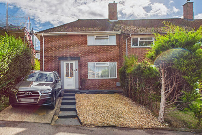 3 Bedroom Semi-Detached House For Sale In Northridge Way, Hemel Hempstead, HP1