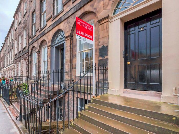 3 Bedroom Apartment To Rent In York Place, City Centre, Edinburgh, EH1