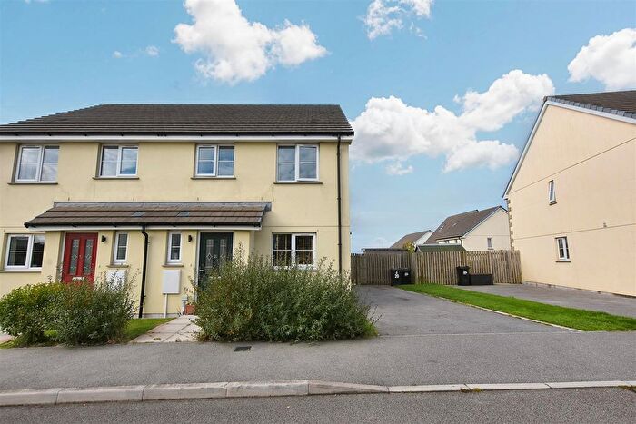 3 Bedroom Semi Detached House For Sale In Treseder Close, Scorrier, TR16