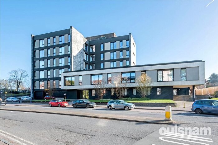 2 Bedroom Flat For Sale In Bournville Lane, Bournville, Birmingham, West Midlands, B30