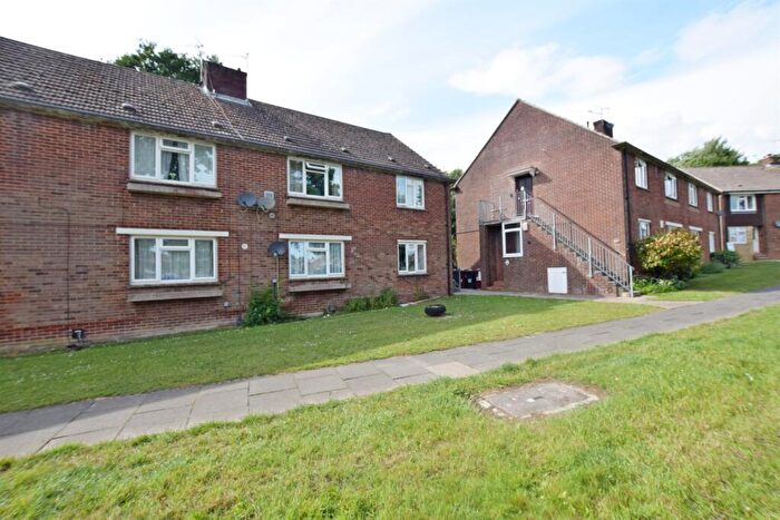 2 Bedroom Flat To Rent In Newlands Lane, Chichester, PO19