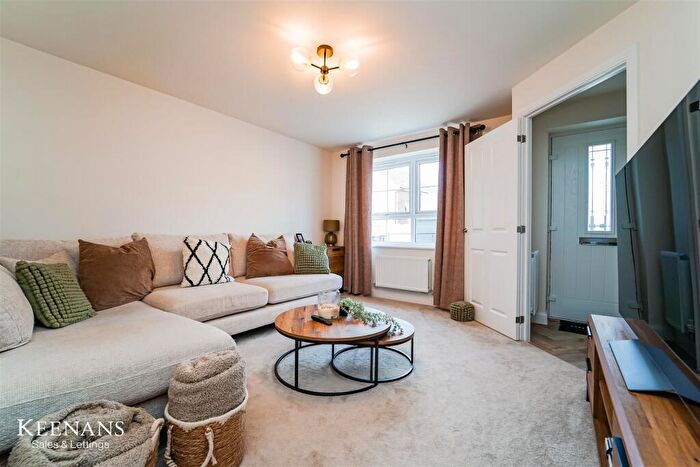 3 Bedroom Semi-Detached House For Sale In Redbrook Close, Bury, BL9