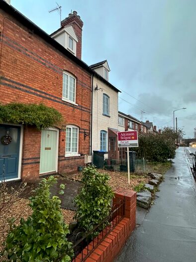 4 Bedroom Town House To Rent In Mill End, Kenilworth, CV8