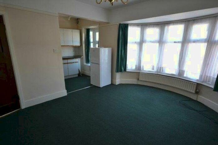 1 Bedroom Flat To Rent In Queens Road, Leicester, LE2
