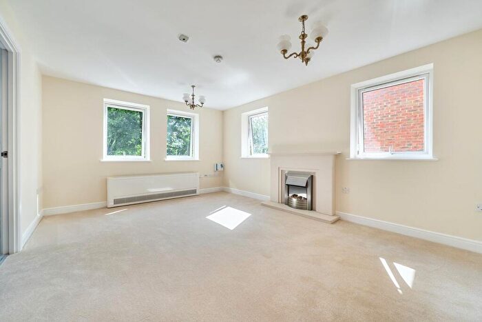 3 Bedroom Retirement Property For Sale In Main Street, Tiddington, Stratford-upon-Avon, CV37