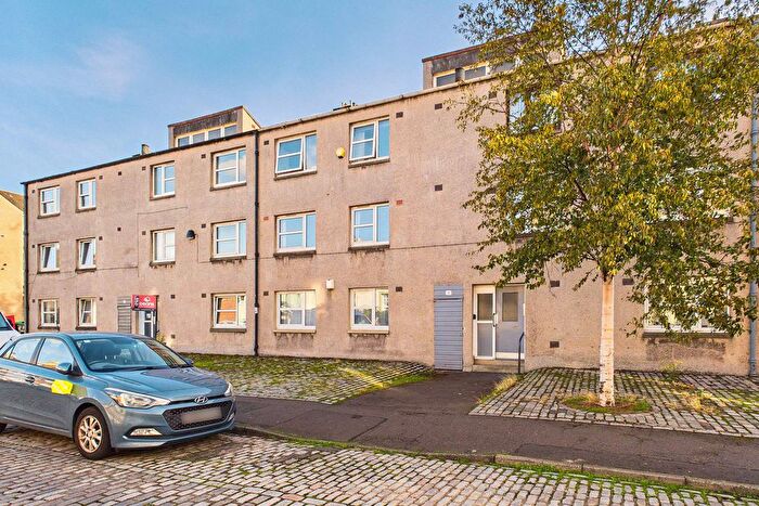 2 Bedroom Flat For Sale In / Newhaven Main Street, Newhaven, Edinburgh, EH6