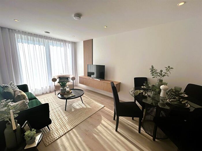 1 Bedroom Apartment For Sale In Riber View, Matlock, DE4