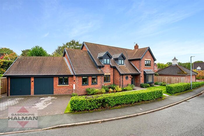 3 Bedroom Detached House For Sale In York Crescent, Wilmslow, SK9