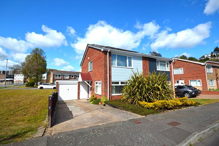 3 Bedroom Semi Detached House For Sale In Southernwood Rise, Folkestone, CT20