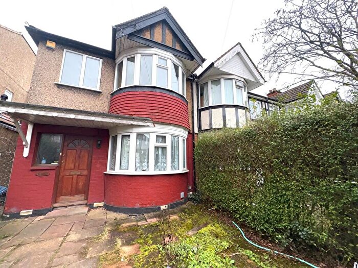 3 Bedroom Semi Detached House To Rent In Drake Road, Harrow, HA2
